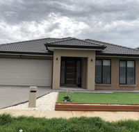 Apple House Upper Point Cook - Grafton Accommodation