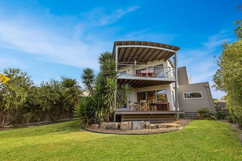 Aqua Vista - A Stroll To Paynesville Forshore - Grafton Accommodation 3