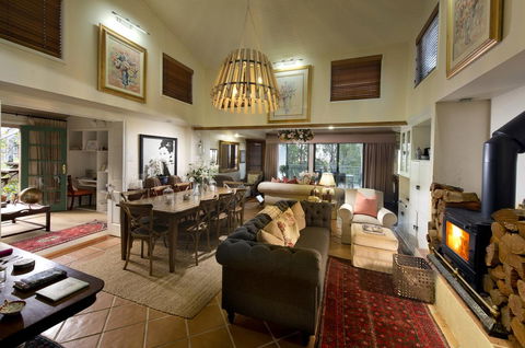 Arabella Guesthouse - Grafton Accommodation 1