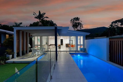 Arlington Beach House - Grafton Accommodation 2