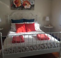 Art Deco Cottage - Grafton Accommodation