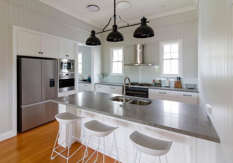Luxury Grand Escapes Queenslander In Ipswich - Grafton Accommodation 1