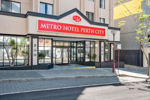 Metro Hotel Perth City - Grafton Accommodation 0