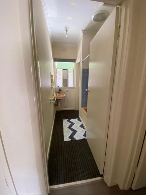 Mitcham Station Home Stay - Grafton Accommodation 3
