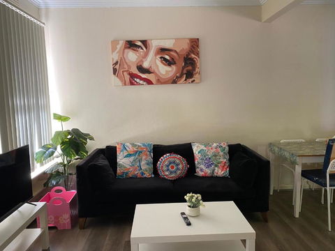 Mitcham Station Home Stay - Grafton Accommodation 2