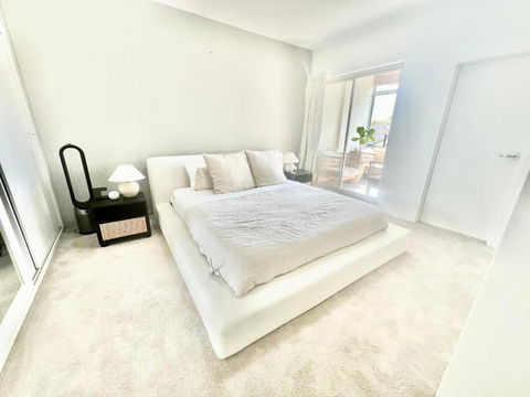 Modern 3BR Beachside Oasis - Grafton Accommodation 1