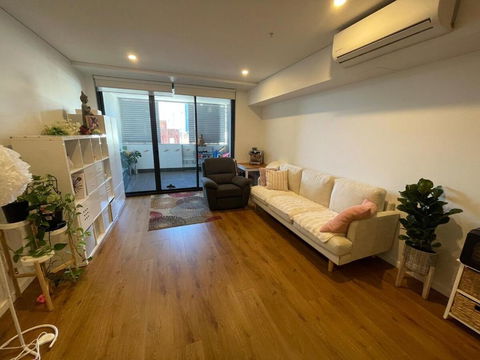 Modern Apartment Near Airport - Grafton Accommodation 0
