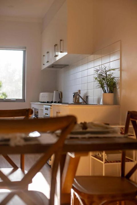 Modern Townhouse, Close To Beach - Grafton Accommodation 3