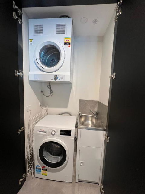 New Modern 1BR Apt Near Dickson - Grafton Accommodation 2