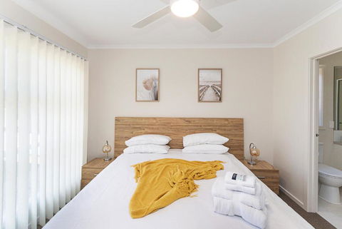 Morview Holiday Homes-Implala - Grafton Accommodation 1