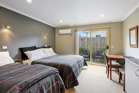 Motel Strahan - Grafton Accommodation 0