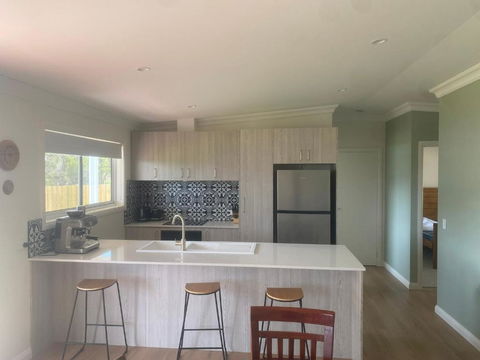 Murdunna By The Bay - Grafton Accommodation 2