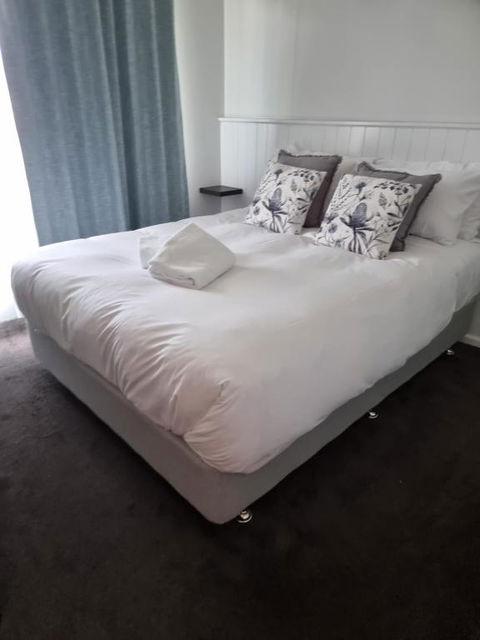 Myrtleford Hotel - Grafton Accommodation 2