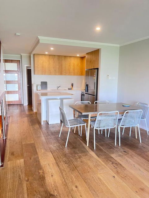 Near New 4br Townhouse Next To Shopping Mall - Grafton Accommodation 2