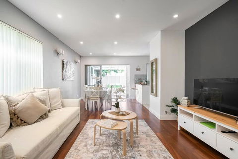 NEW Furnish, 3 Min SYD Airport, 1 Min Walk Beach - Grafton Accommodation 3