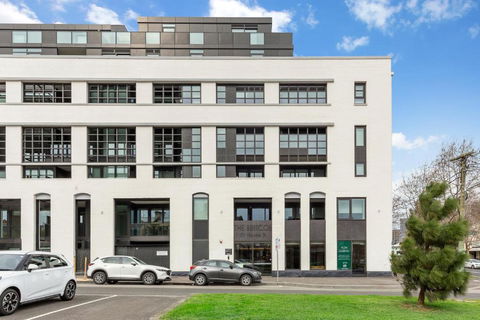 North Melbourne Apartments By Urban Rest - Grafton Accommodation 3