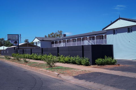 Oasis Motel - Grafton Accommodation 2