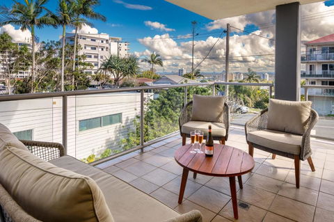 Ocean Breeze Retreat: Kings Coastal Apartment - Grafton Accommodation 3