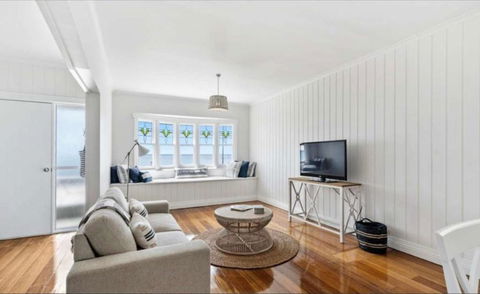 Ocean Views & City Convenience Perfect Getaway - Grafton Accommodation 2