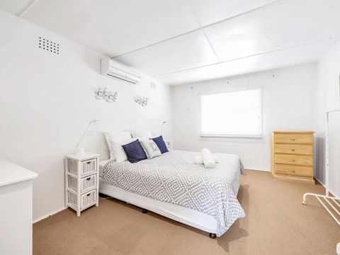 On The Beach At Vincentia - Grafton Accommodation 1
