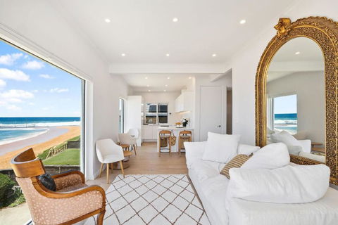 On The Beach - Grafton Accommodation 1