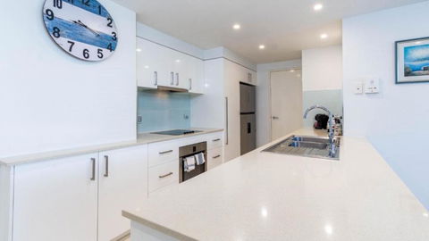 On The Doorstep Of Woorim Surf Beach - Grafton Accommodation 2