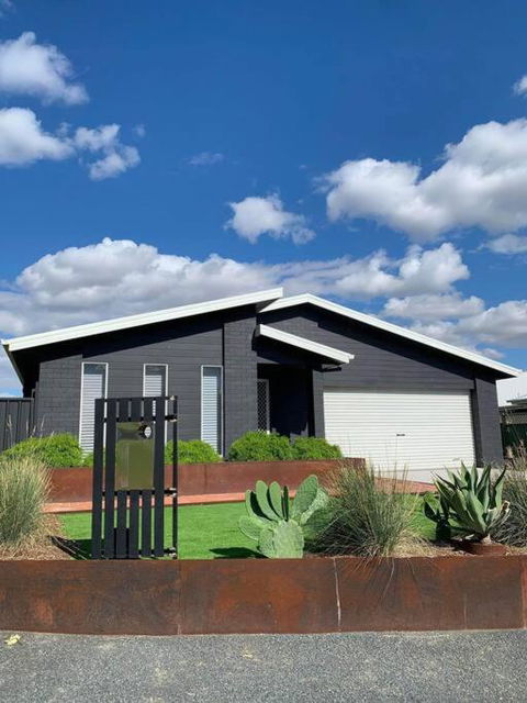 On The Park - Grafton Accommodation 0