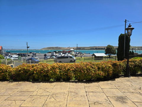 On The Terrace Stanley - Grafton Accommodation 1