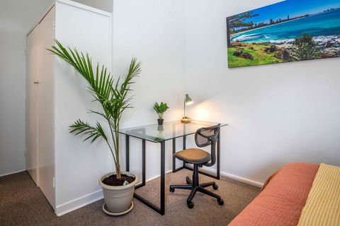 One-Bedroom Apartment On Summer - Grafton Accommodation 3