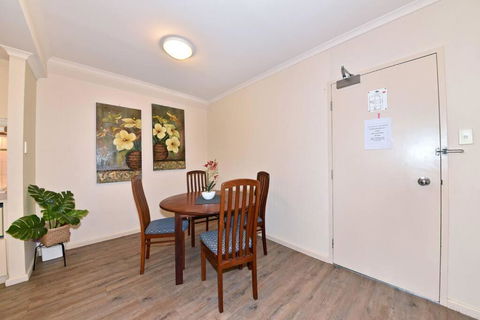 One-Bedroom Cozy Apartment In Perth CBD - Grafton Accommodation 1
