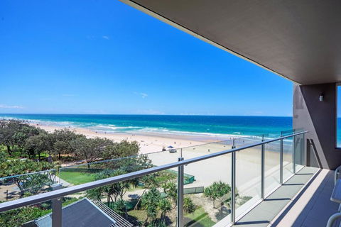 One The Esplanade Apartments On Surfers Paradise - Grafton Accommodation 2