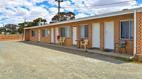 Ongerup Hotel - Grafton Accommodation 1