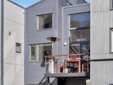 Onyx 2b - Grafton Accommodation 1