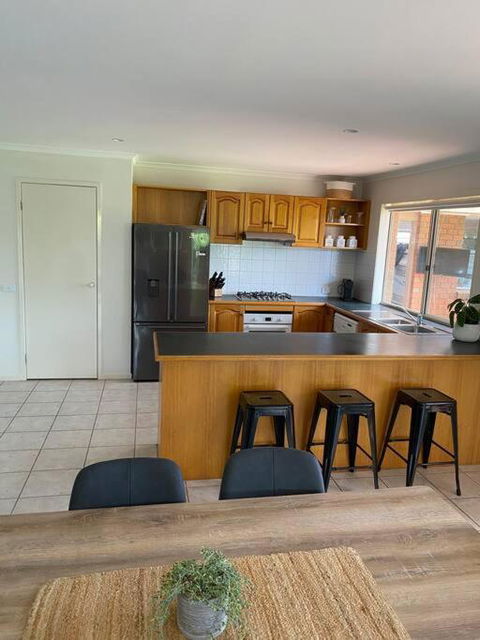 Open 4 Bedroom Home - Grafton Accommodation 2