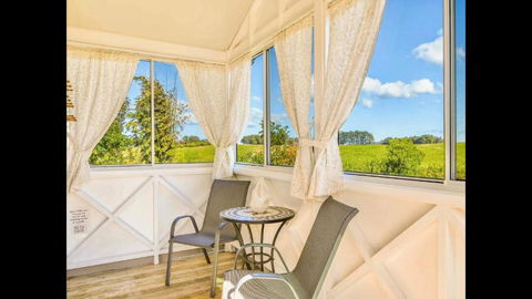 Orange Blossom- Comboyne Mountain Cottages - Grafton Accommodation 2