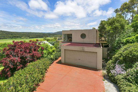 Panoramic Views - Grafton Accommodation 3