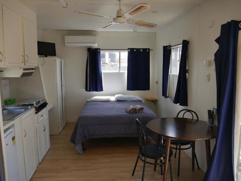 Parkes Country Cabins - Grafton Accommodation 0