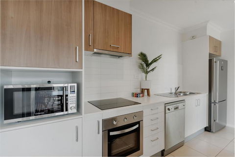 Peaceful 1-Bed Apartment Close To Lonsdale St - Grafton Accommodation 1