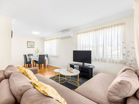 Peaceful 3BR Comfy Unit Sunnybank Near Everything - Grafton Accommodation 2