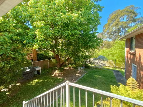 Peaceful Room In Modern And Spacious Baulkham Hills Home - BH2 - Grafton Accommodation 2