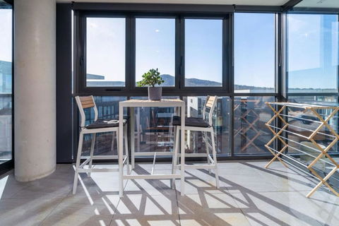 Perfectly Located 1BR BA Apartment - Grafton Accommodation 1