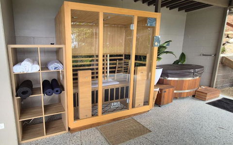 Personal Sauna & Ice-bath At Kookaburra Cabin - Grafton Accommodation 0