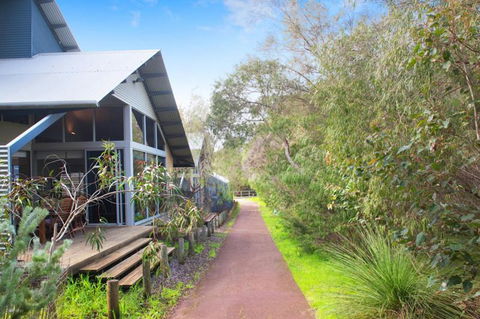 PEPPY TREE HOUSE - Grafton Accommodation 1