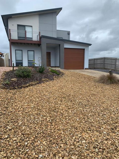 Peterborough Getaway - Grafton Accommodation 0