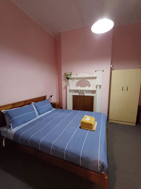PETERBOROUGH HOTEL - Grafton Accommodation 2