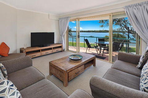 PICNIC7- PICTURE PERFECT PICNIC POINT - Grafton Accommodation 0