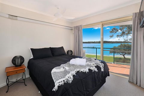 PICNIC7- PICTURE PERFECT PICNIC POINT - Grafton Accommodation 2