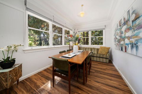 Pine Lodge - Grafton Accommodation 3