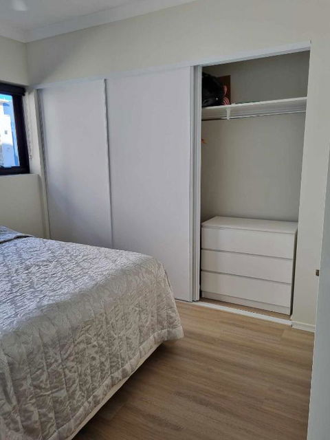 Private Bedroom And Bathroom In A Shared Apartment - Grafton Accommodation 1