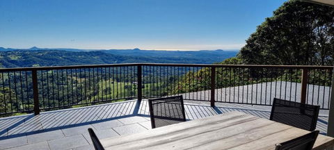 Potters Place Montville - Grafton Accommodation 0